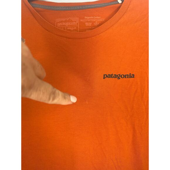 Patagonia T-Shirt Size Medium Regular Fit Burnt Orange Short-Sleeve Tee Hiking - Picture 3 of 6